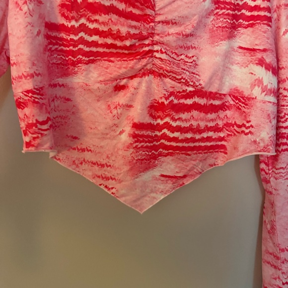 Tie Dye V Neck Long Sleeve Cropped Top - Picture 3 of 7